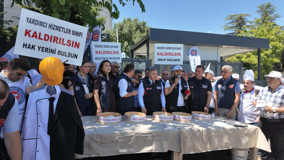 YARDIMCI HİZMETLER SINIFI GÖRMEZDEN GELİNEMEZ!